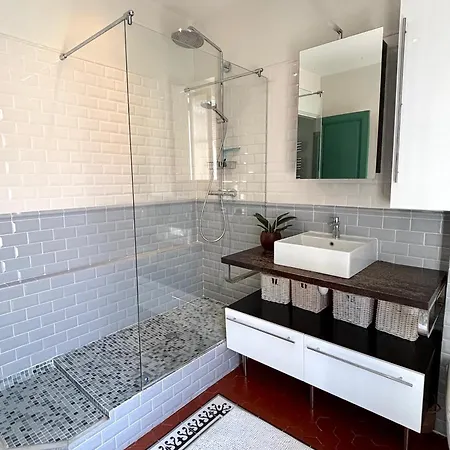 Iza Villa Toulon