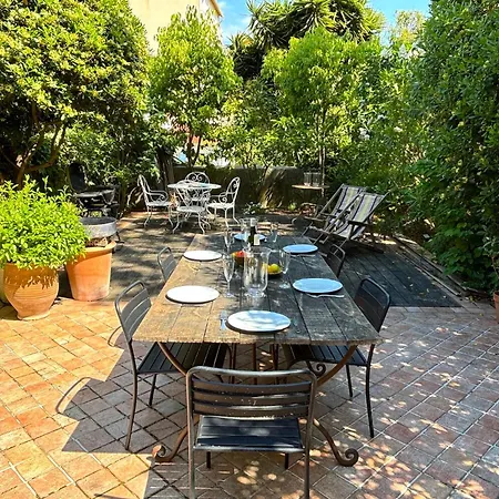 Iza Villa Toulon