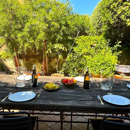 Iza * Toulon